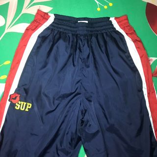 (Category: ) located in . Submitted by deeclutteredcloset (Listing ID 1125233984, Image 1). Description: .