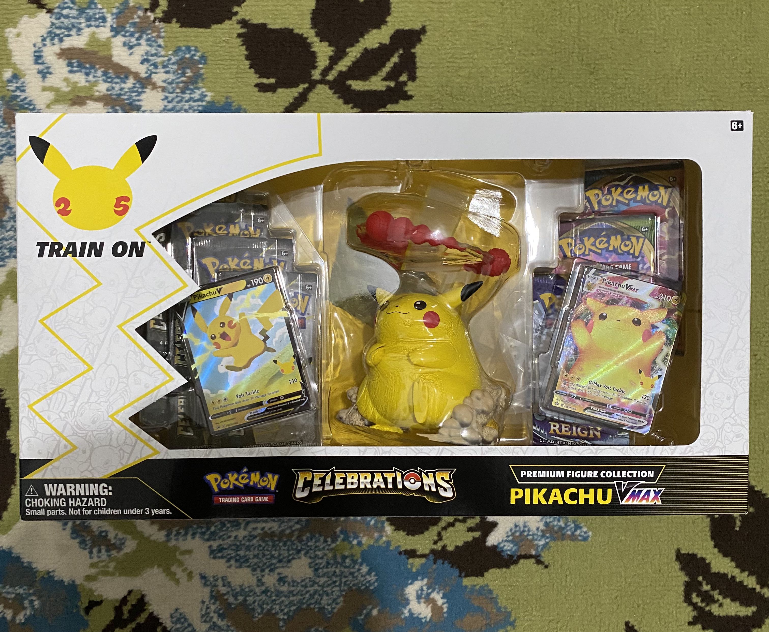 pokemon celebrations 25th anniversary premium figure collection pikachu vmax