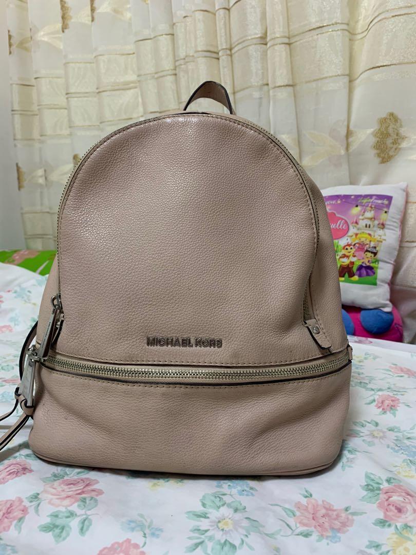 Preloved Michael Kors Backpack, Women's Fashion, Bags & Wallets, Backpacks  on Carousell