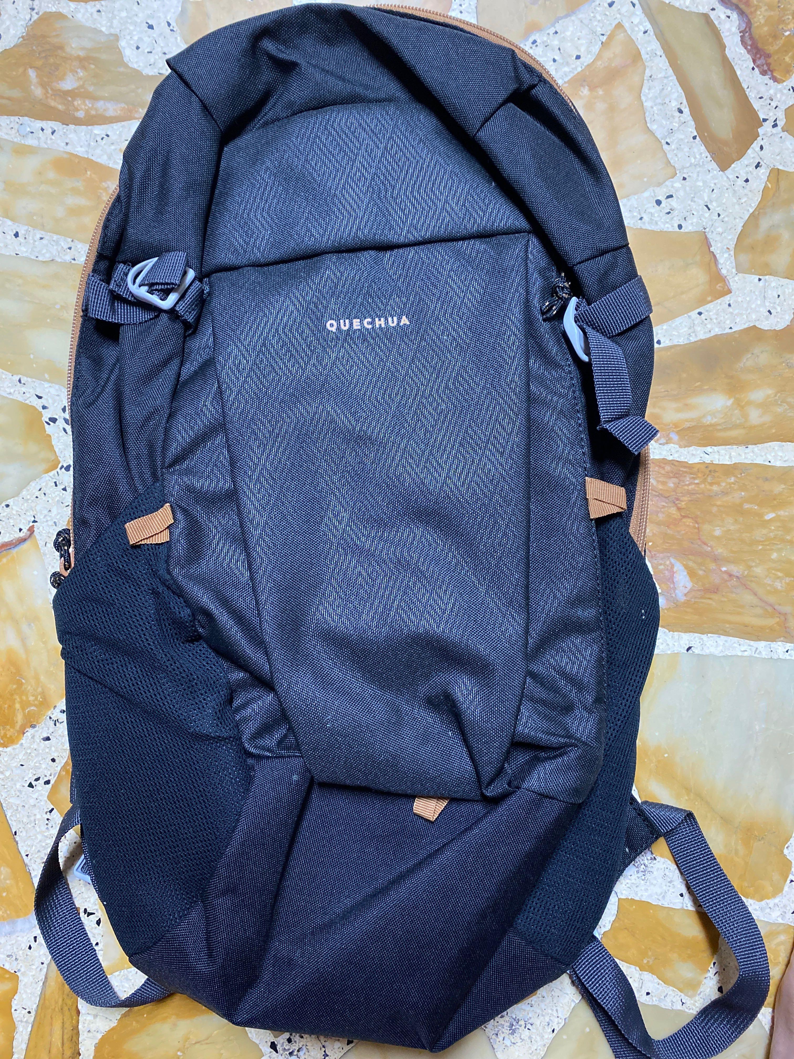 quechua backpack 20l