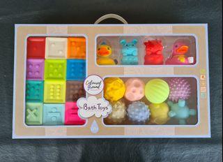 [SG STOCK] 24 Pcs Floating Sensory Bath Toys with Squeaky Sound