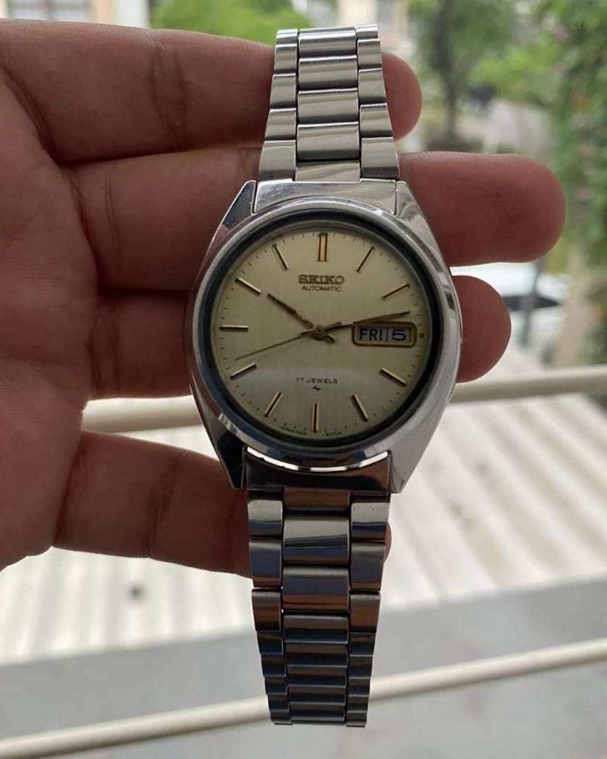 Seiko 5 Automatic 17 Jewels Dial Yellow, Fesyen Pria, Jam Tangan di  Carousell
