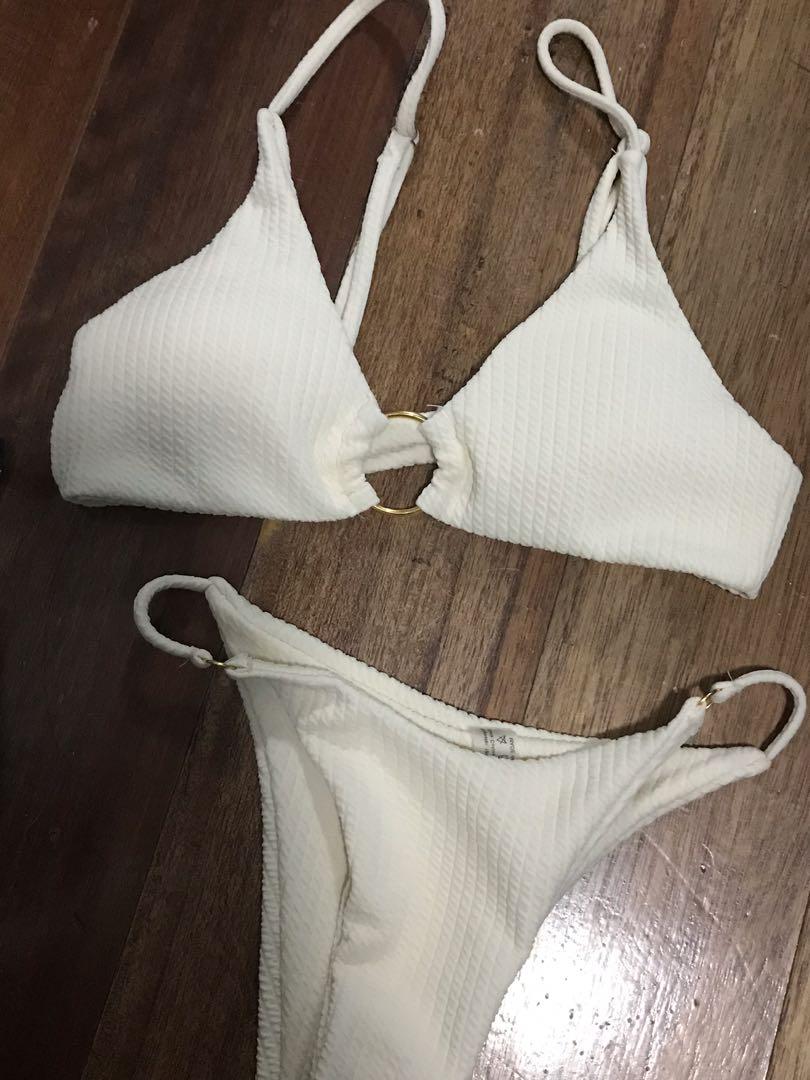 SHEIN BIKINI (Category: Bikinis & Swimsuits) located in Caloocan City. Submitted by tylean (Listing ID 1125125435, Image 1). Description: will come with the original packaging :>> this is beige, not white. last price posted, bought it for 443 wag na po tumawad :>.