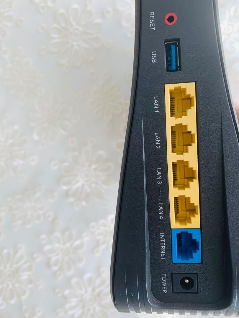 Singtel WiFi Gigabit Router AC Plus, Computers & Tech, Parts