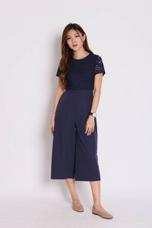 (Category: ) located in . Submitted by shopwithlovee (Listing ID 1125149111, Image 1). Description: .