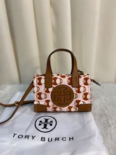 (Category: ) located in . Submitted by japanandsingaporeluxepreloved (Listing ID 1125136353, Image 1). Description: .