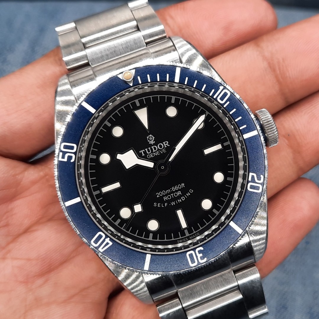 Tudor geneve top