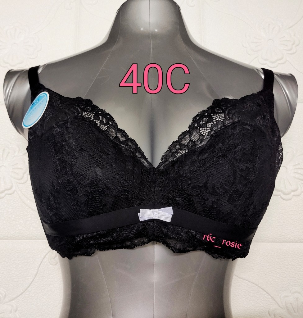 40C/90C - 3D Embroidery PLUS SIZE BRA - 5 HOOKS, Women's Fashion, New  Undergarments & Loungewear on Carousell