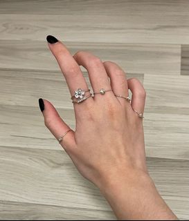 (Category: ) located in . Submitted by stxllaaaaaaaaa (Listing ID 1125409701, Image 1). Description: .