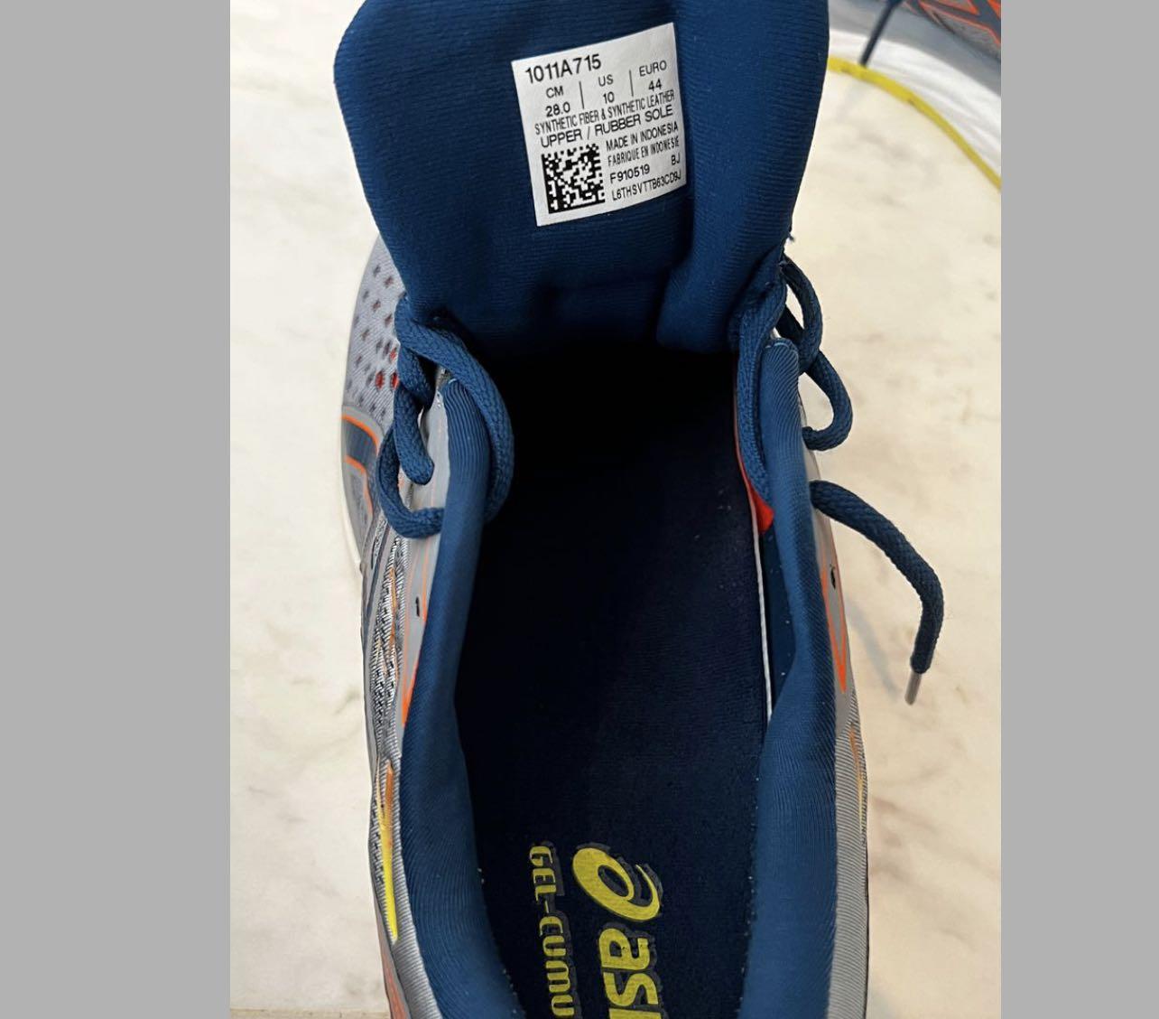 Asics 1011a715 hotsell