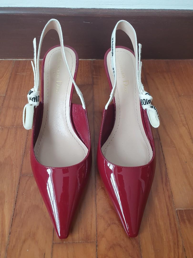 Scarlet sales red heels