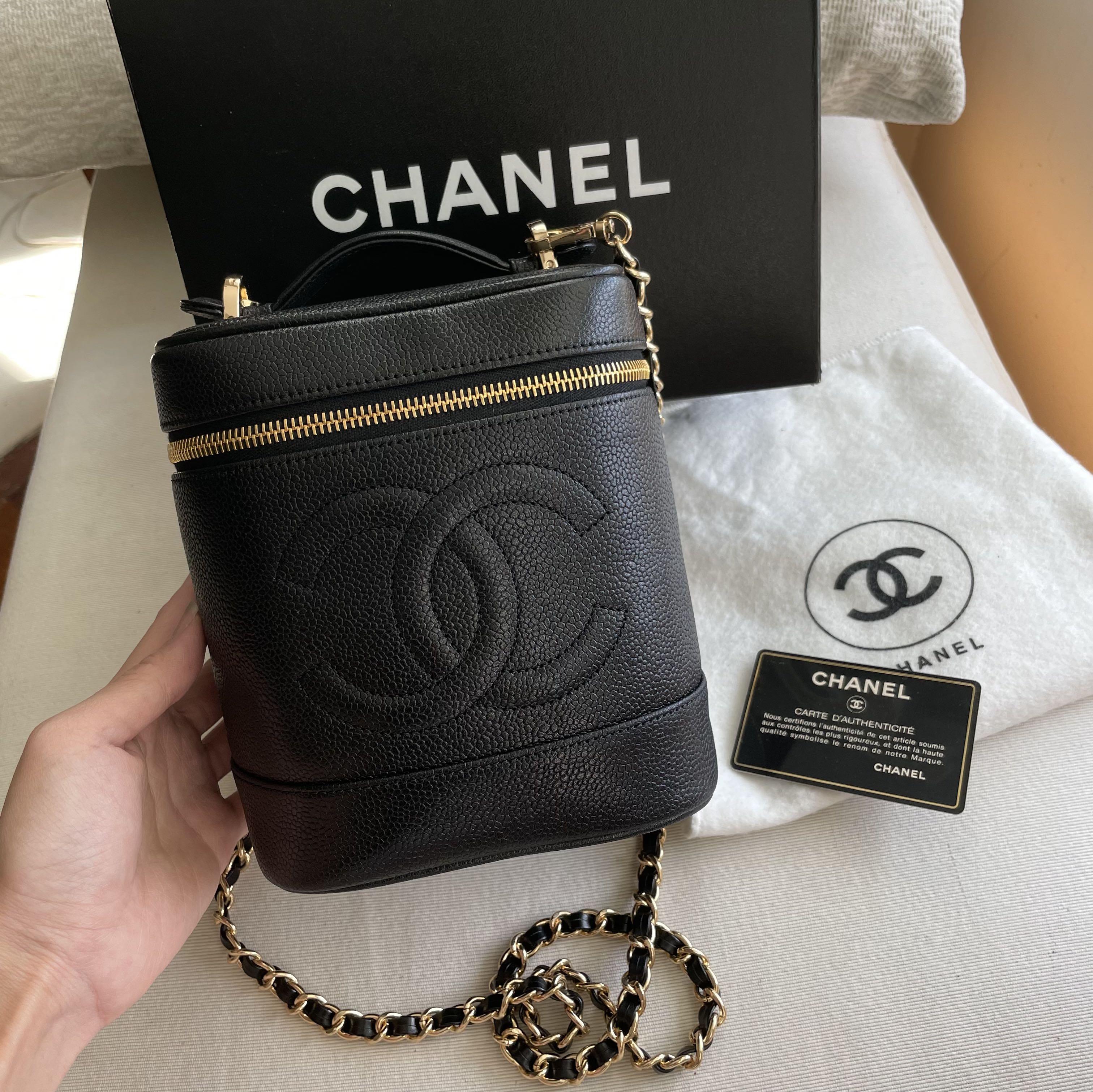 AUTHENTIC CHANEL Caviar Vanity Case Bag 24k Gold Hardware💙 FULL
