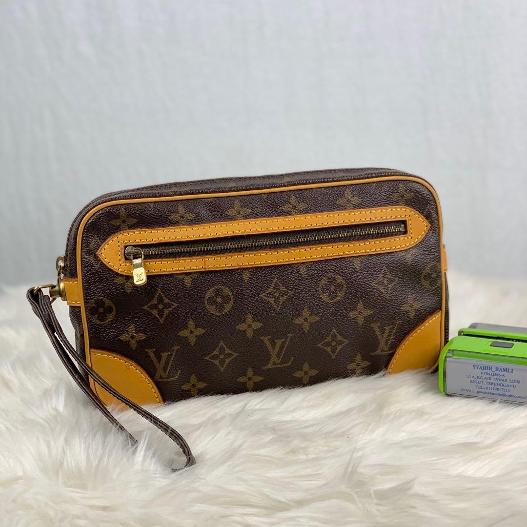 Louis Vuitton Square Pouch, Women's Fashion, Bags & Wallets, Purses &  Pouches on Carousell
