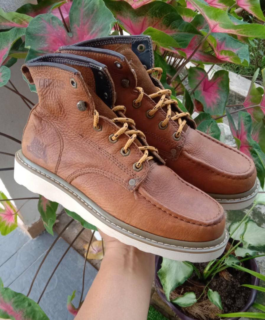 Caterpillar vibram on sale