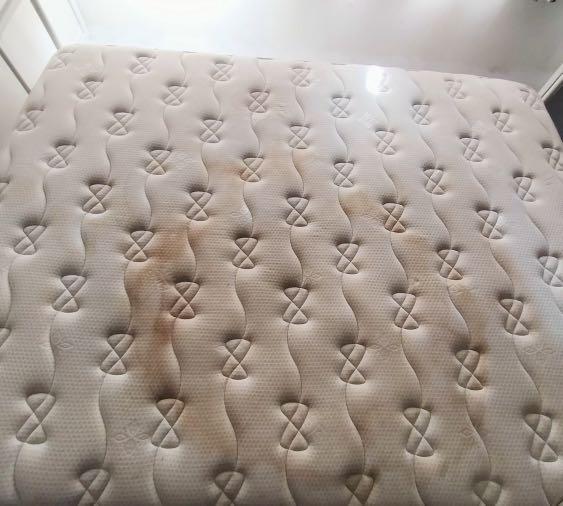 Cuci Tilam (Category: Bed Frames & Mattresses) located in Kuala Lumpur. Submitted by myustore91 (Listing ID 1125467775, Image 1). Description: Tilam kotor? Rasa gatal-gatal bila baring? Jom steam and clean tilam anda. 👍👍 Harga berpatutan. 😊 Whatsapp untuk info lanjut. https://bit.ly/cucitilam.