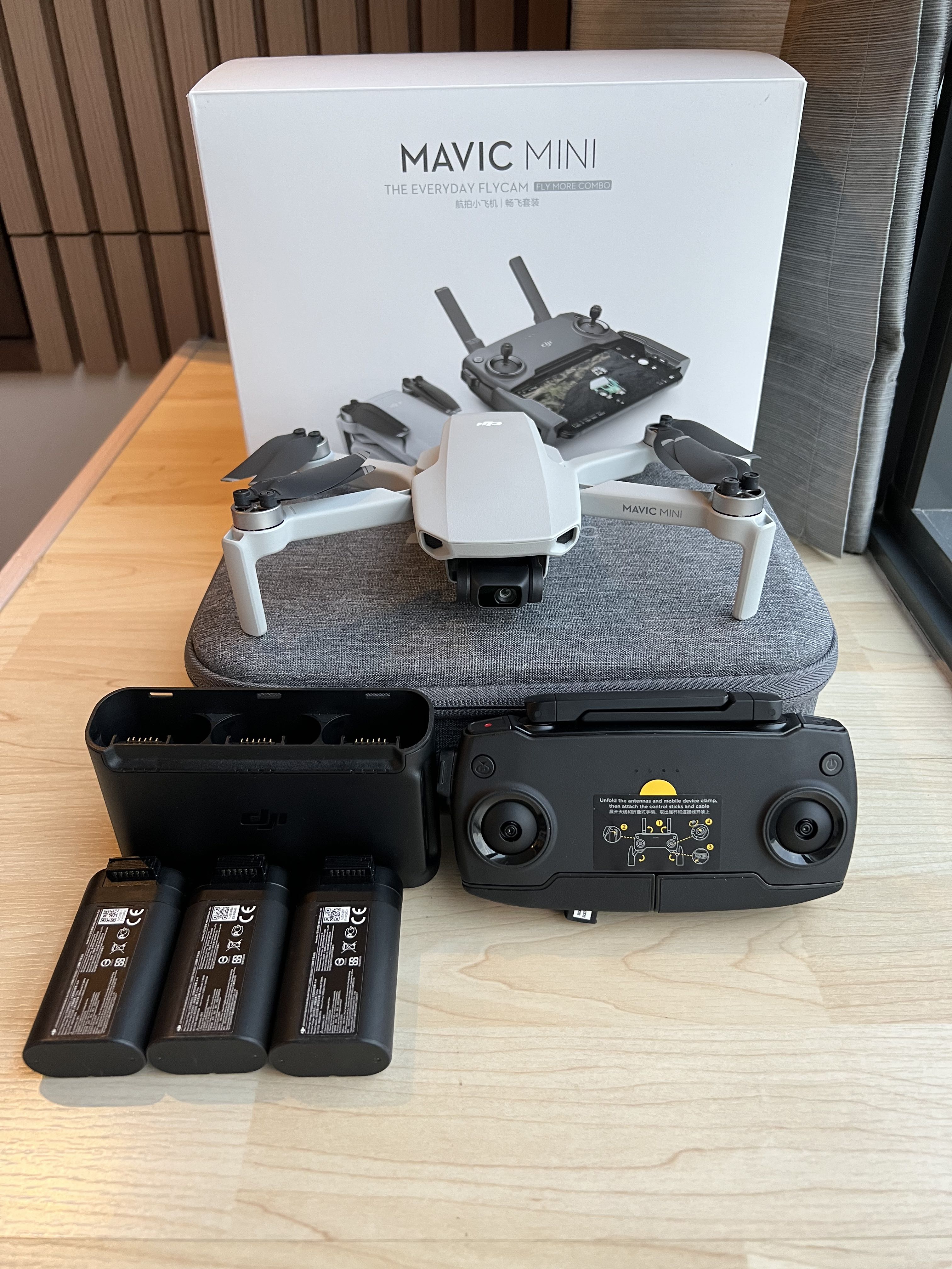 DJI Mavic Miniのフライモアコンボセット DJI Mini 4 Pro Fly More