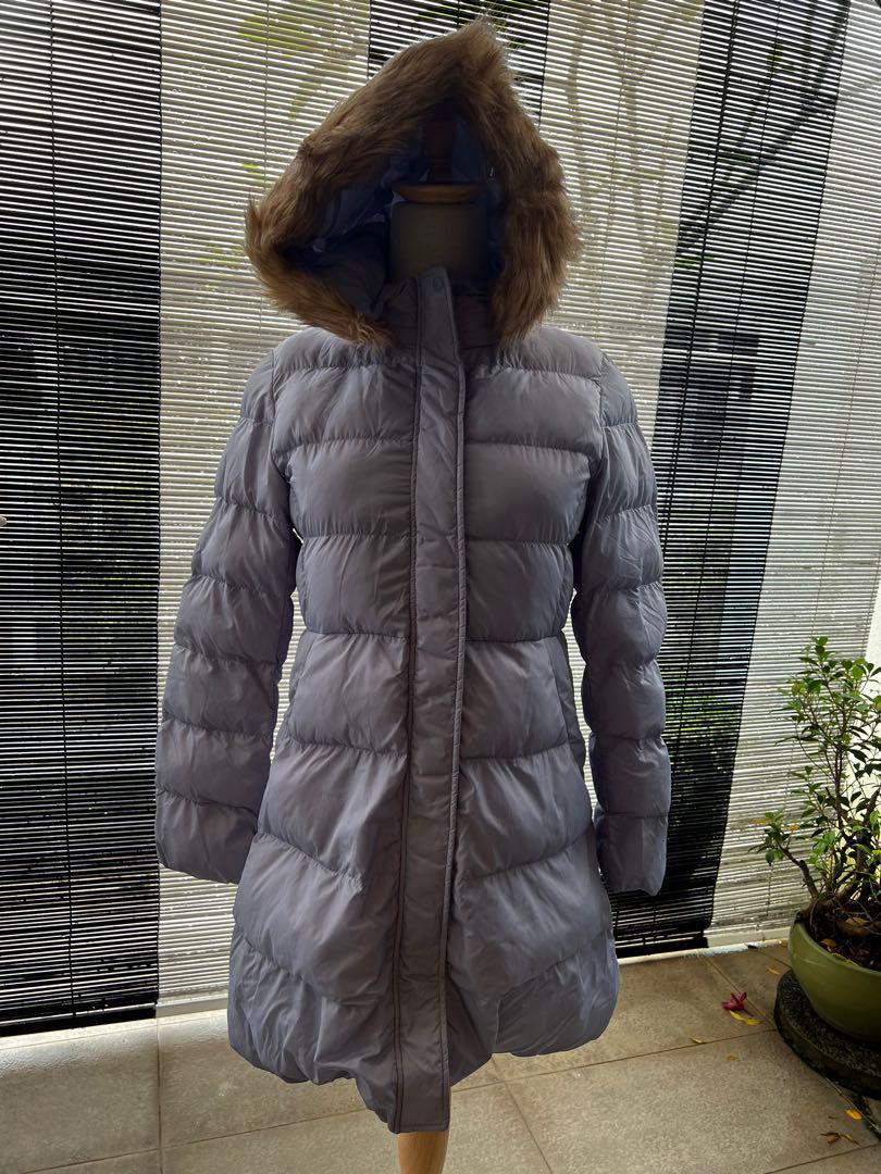 Gorgeous pastel blue Uniqlo down kids coat sz150 almost brand new