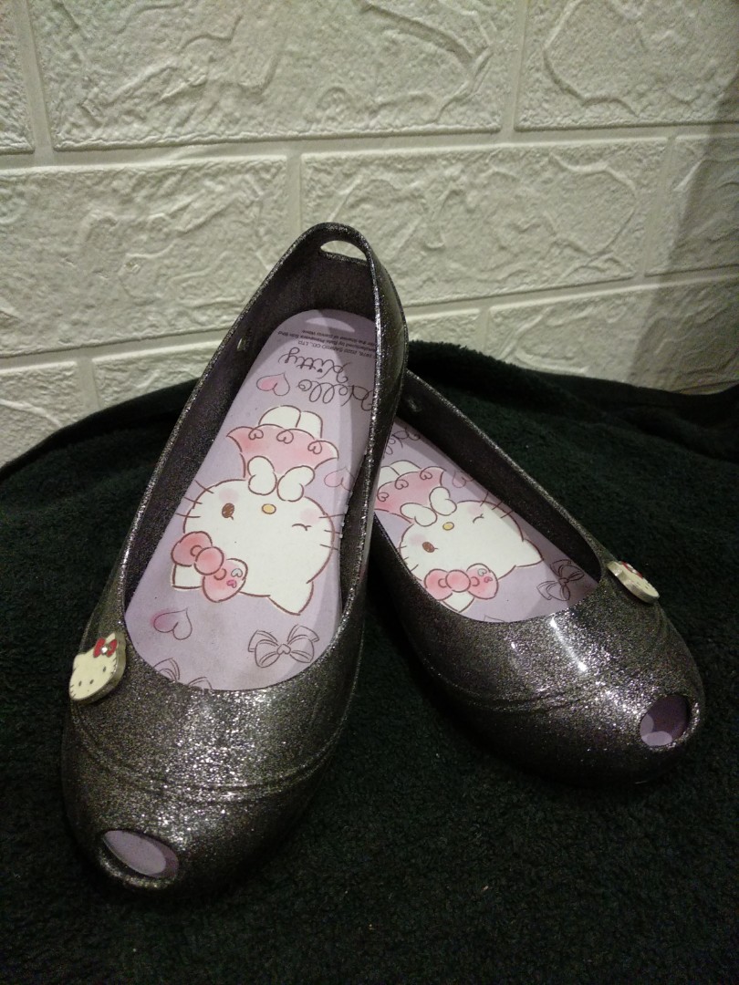 Hello kitty jelly shoes, Babies & Kids, Others on Carousell