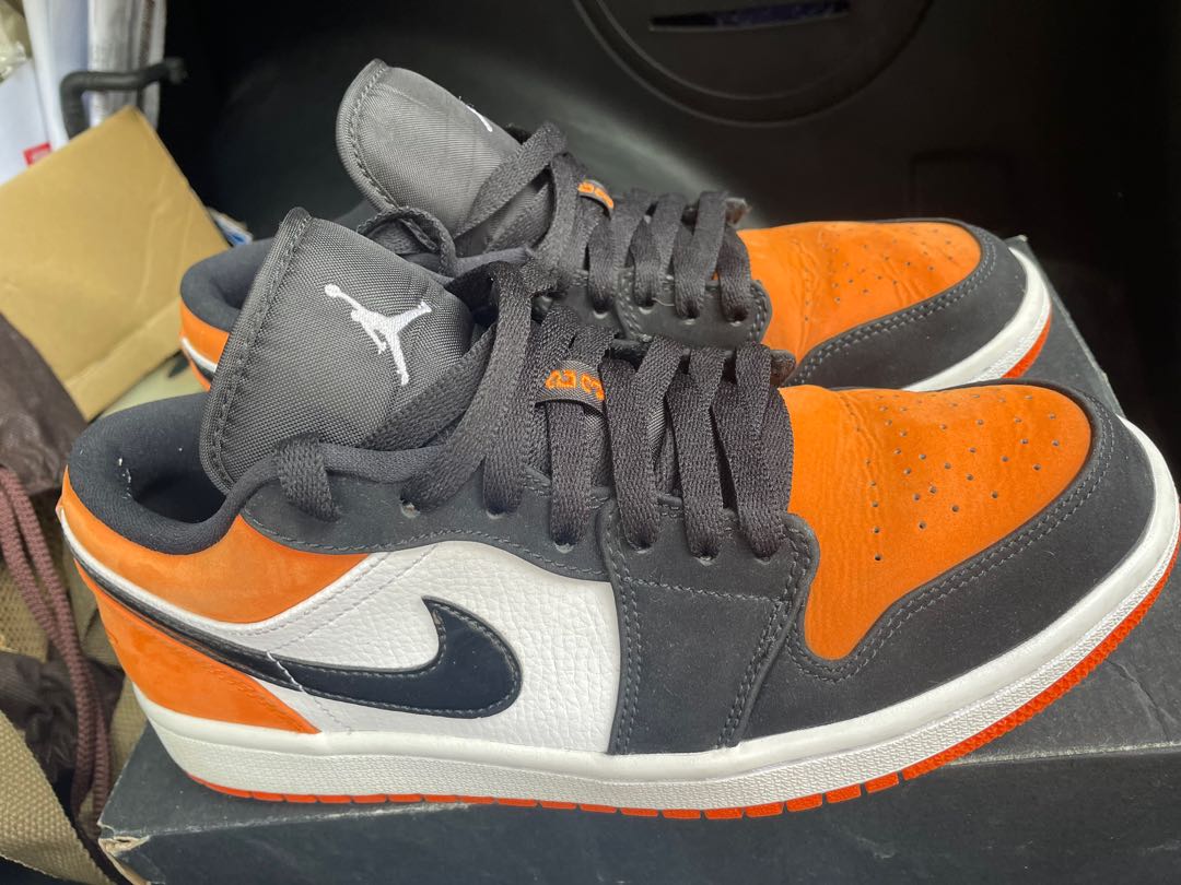 jordan 1 low sbb on feet