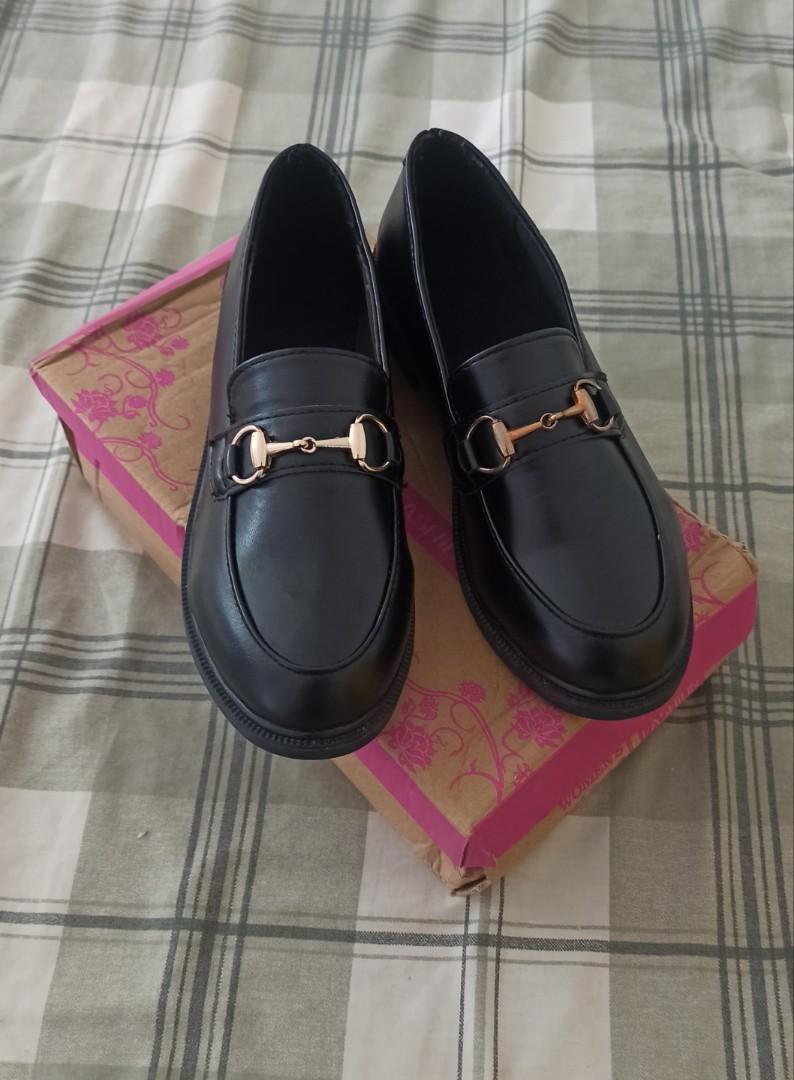 Korean black shoes top