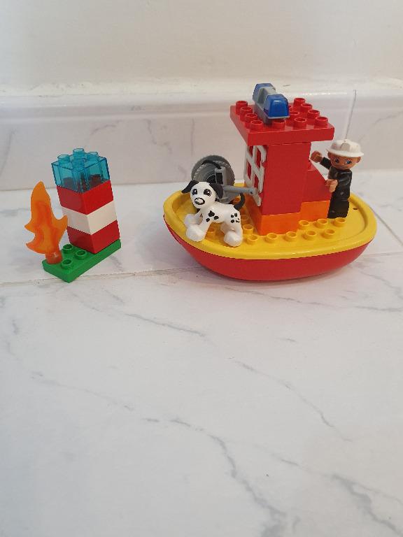 Lego duplo fire boat top