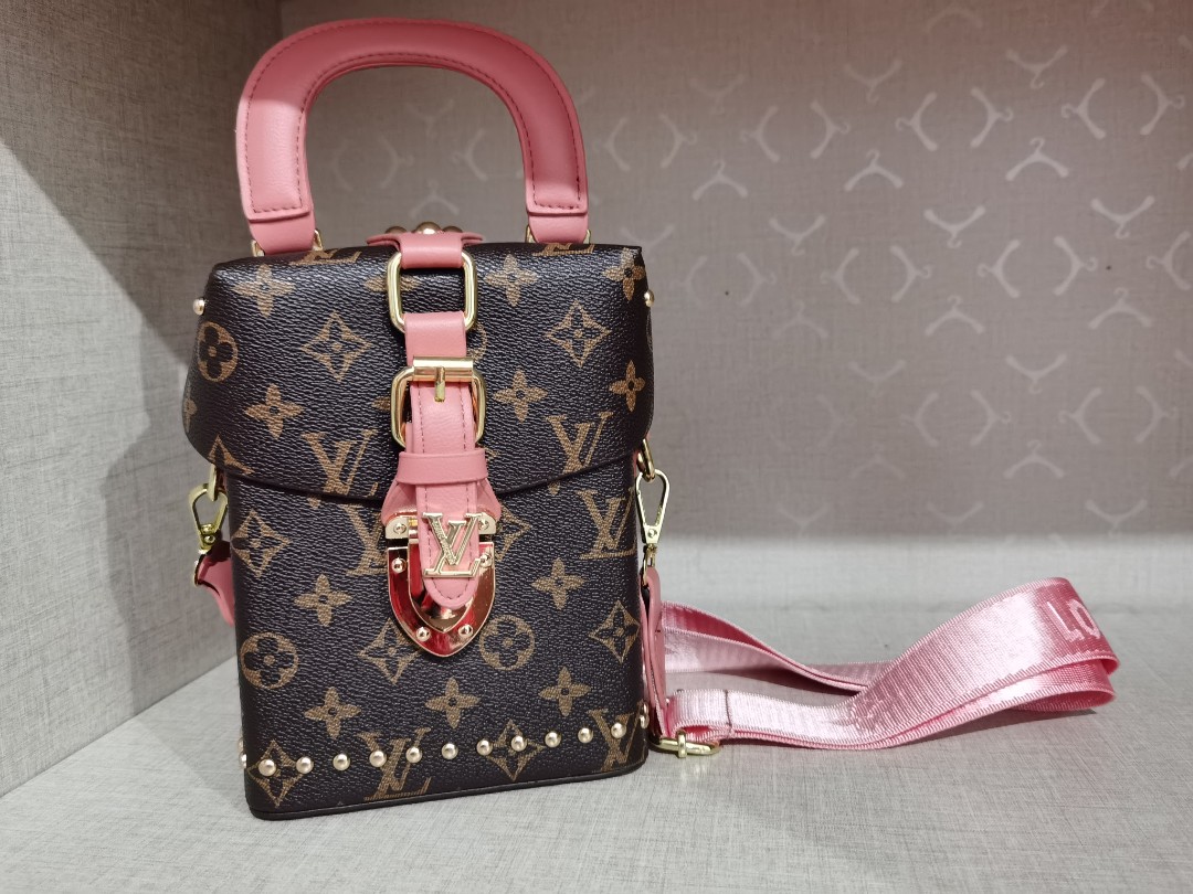 Louis Vuitton LV Monogram Camera Box Bag Women s Fashion Bags