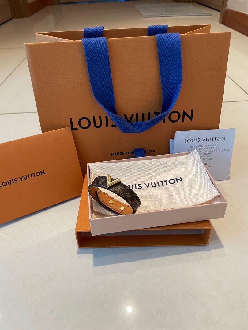 Leather bracelet Louis Vuitton Orange in Leather - 33548256