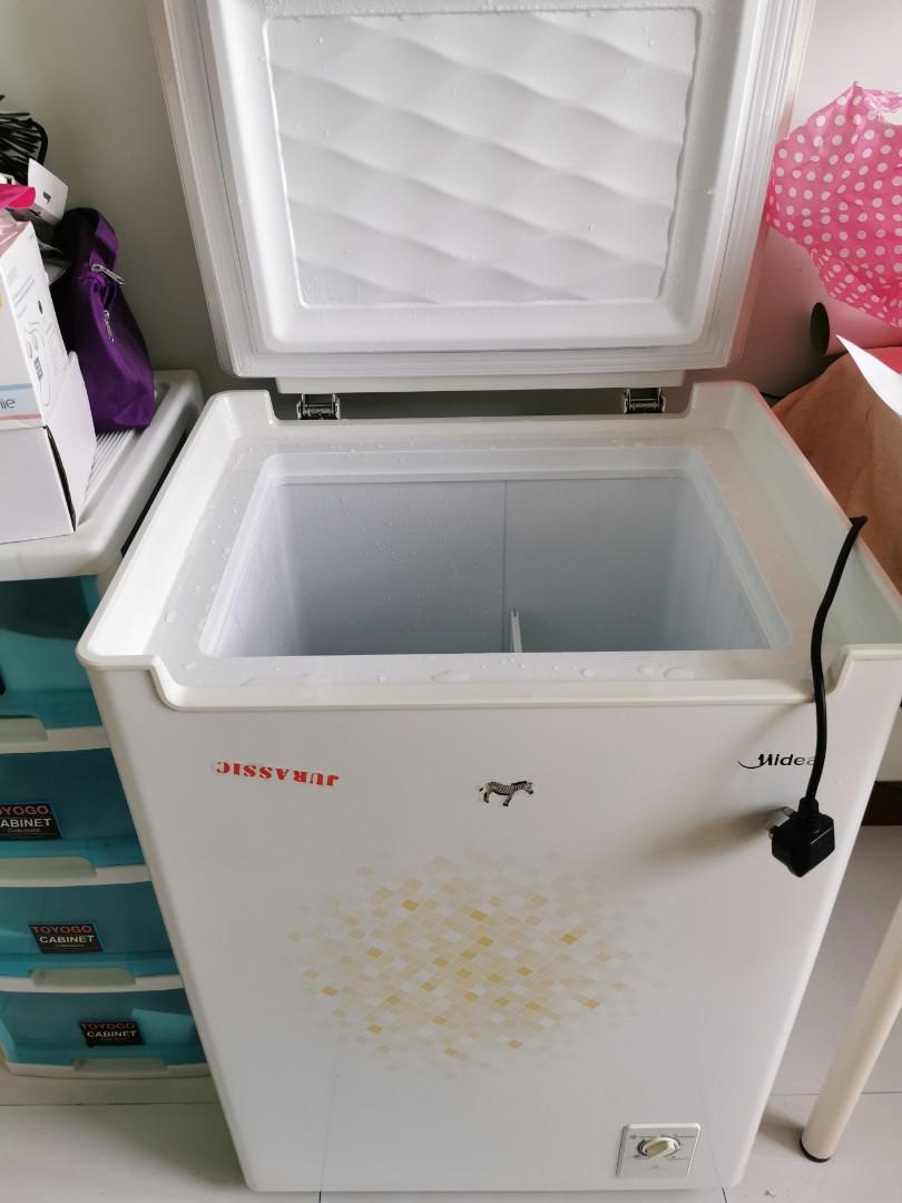 Midea Chest Freezer *Used only for BreastMilk*, Furniture & Home Living, Kitchenware & Tableware