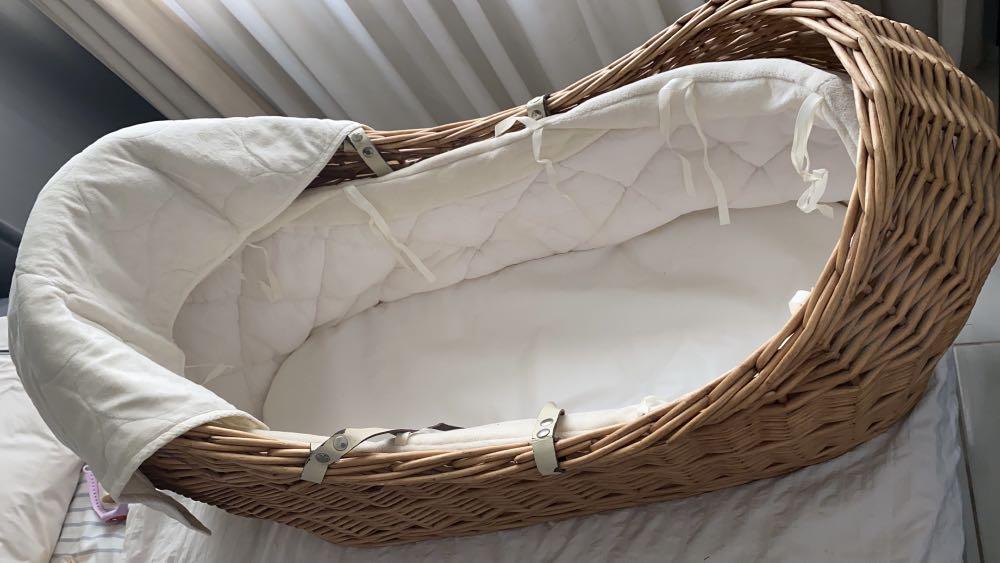 Mothercare Snug Moses basket Bayi Anak Ranjang Bayi di Carousell