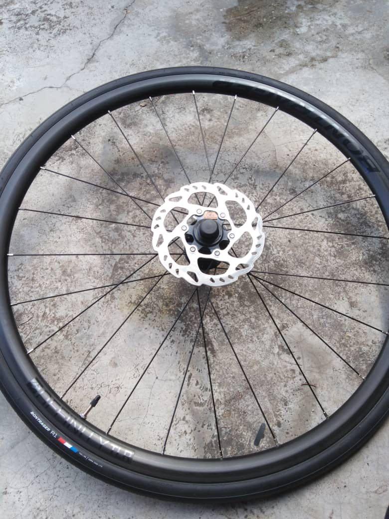 28c bontrager 2025 tires