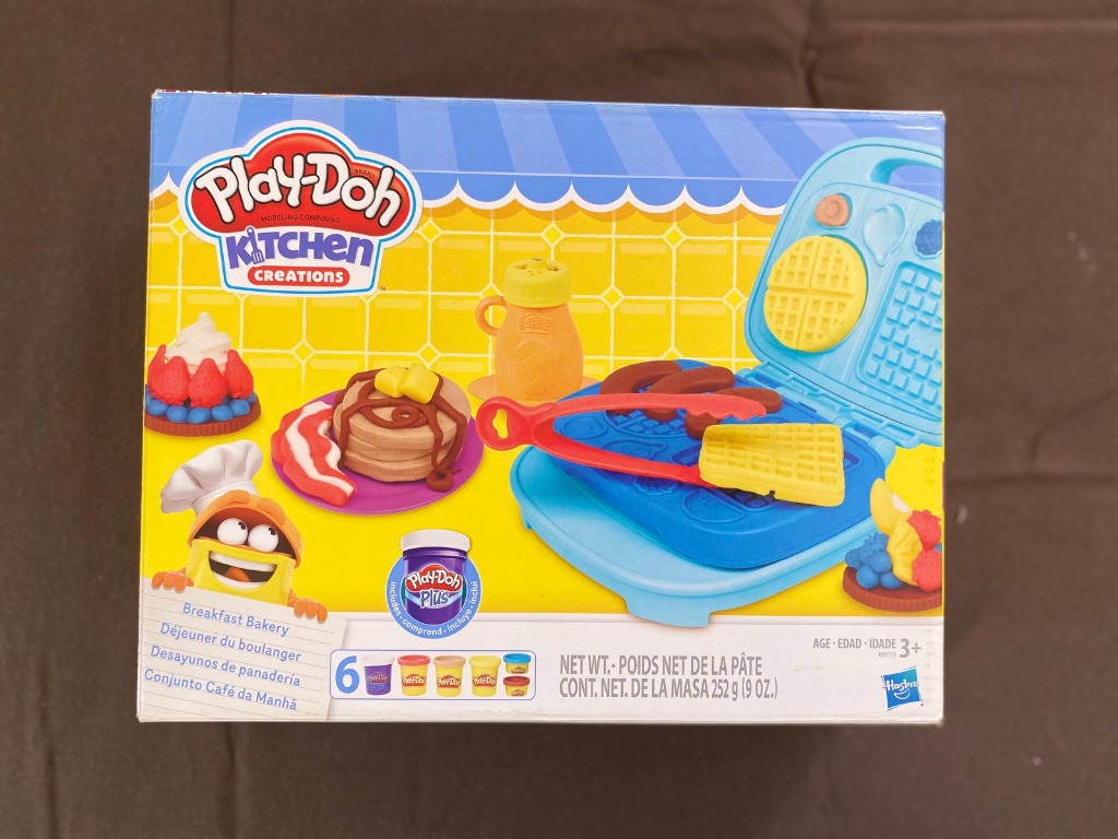 PRELOVED Play Doh Kitchen Creations Breakfast Bakery Hobbies