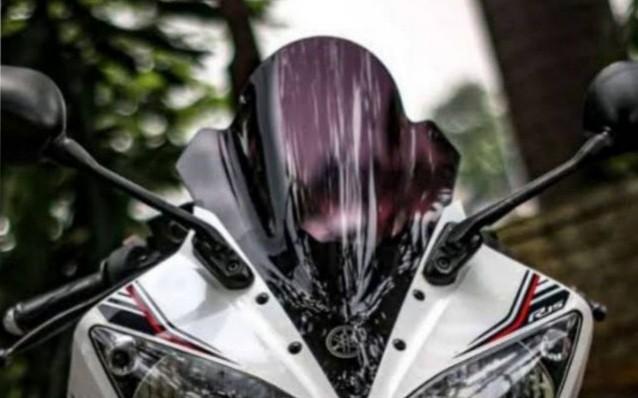 R15 V2 Bubble Windshield, Motorcycles 
