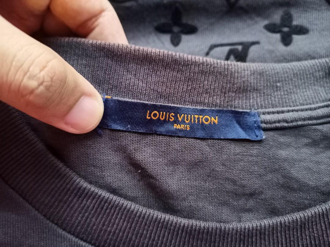 rare, authentic LOUIS VUITTON Italian-made velvet-embossed t-shirt