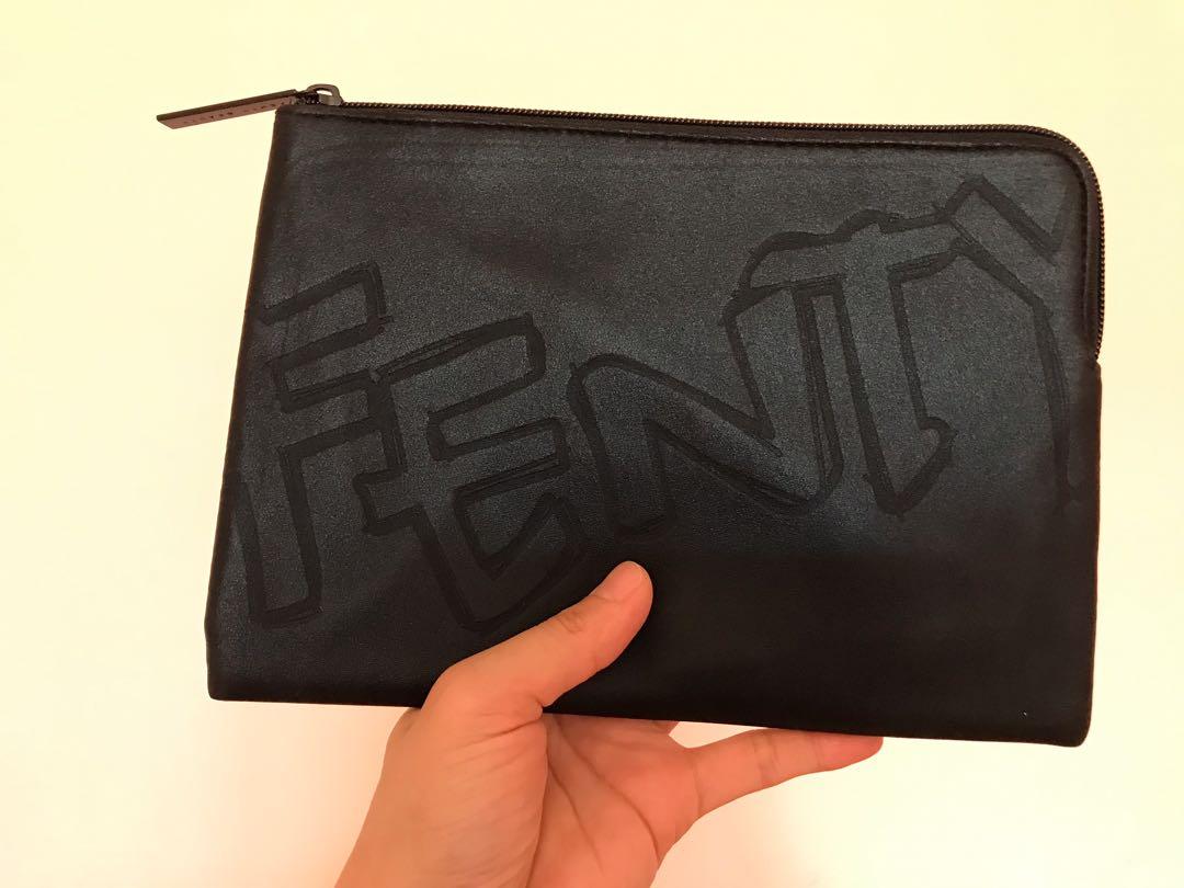 Ready stock Fenty Beauty coated neoprene large size basic pouch