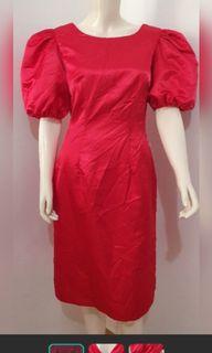 Red puff dress