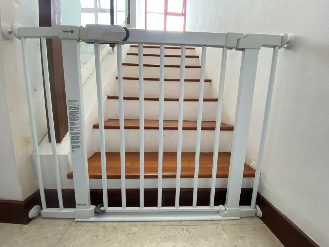 Safety 1st U pressure Fit Flat Step safety gate, Babies & Kids, Baby