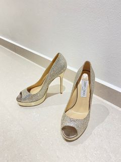 (Category: ) located in . Submitted by valenescloset (Listing ID 1125412126, Image 1). Description: .