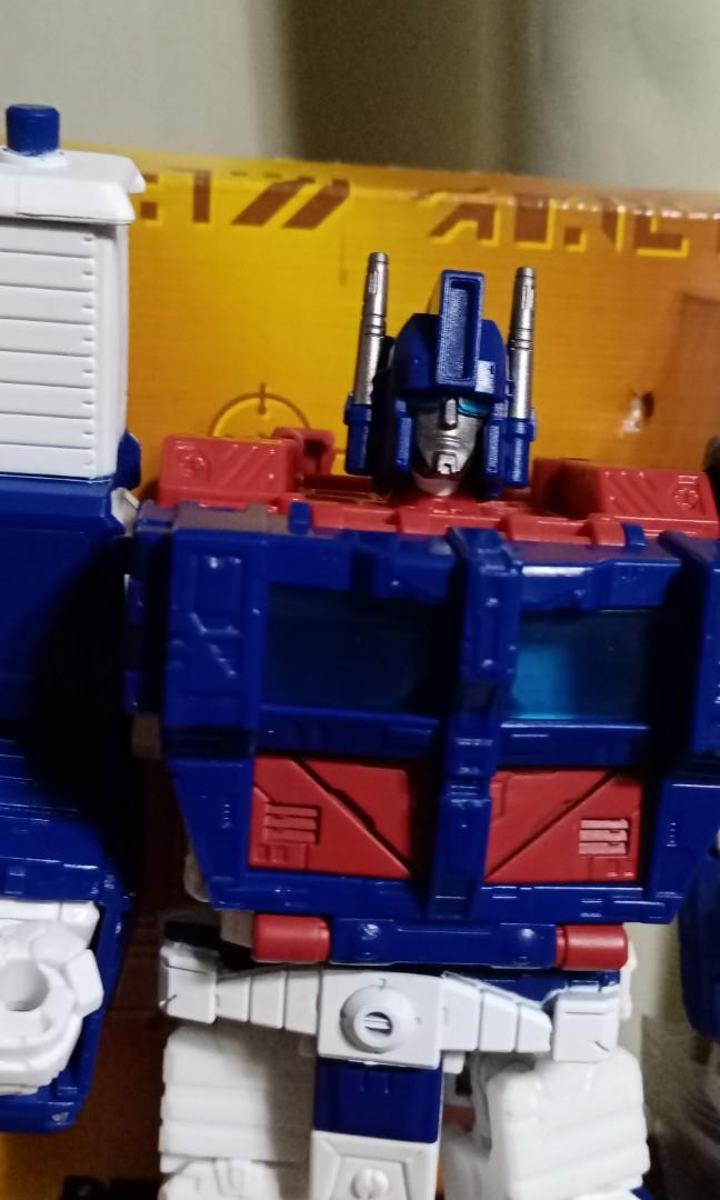 Transformers Kingdom Ultra Magnus with Upgrades, Hobbies & Toys, Toys