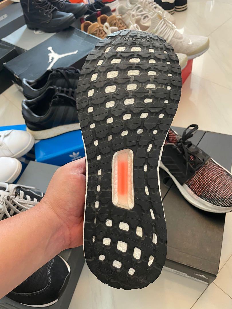 Adidas Ultaboost 19 Black Orange (Category: Sneakers) located in Paranaque City. Submitted by BOSS_G (Listing ID 1125343086, Image 2). Description: Adidas Ultraboost 19 Black Orange Continental sole Size 12 Please message me before calling 09178210548 .