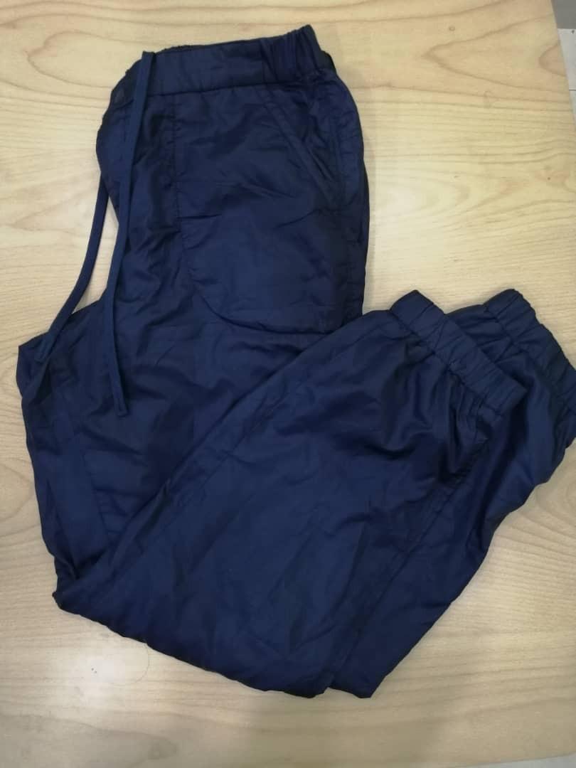 Uniqlo tracksuit L, Men's Fashion, Bottoms, Joggers on Carousell