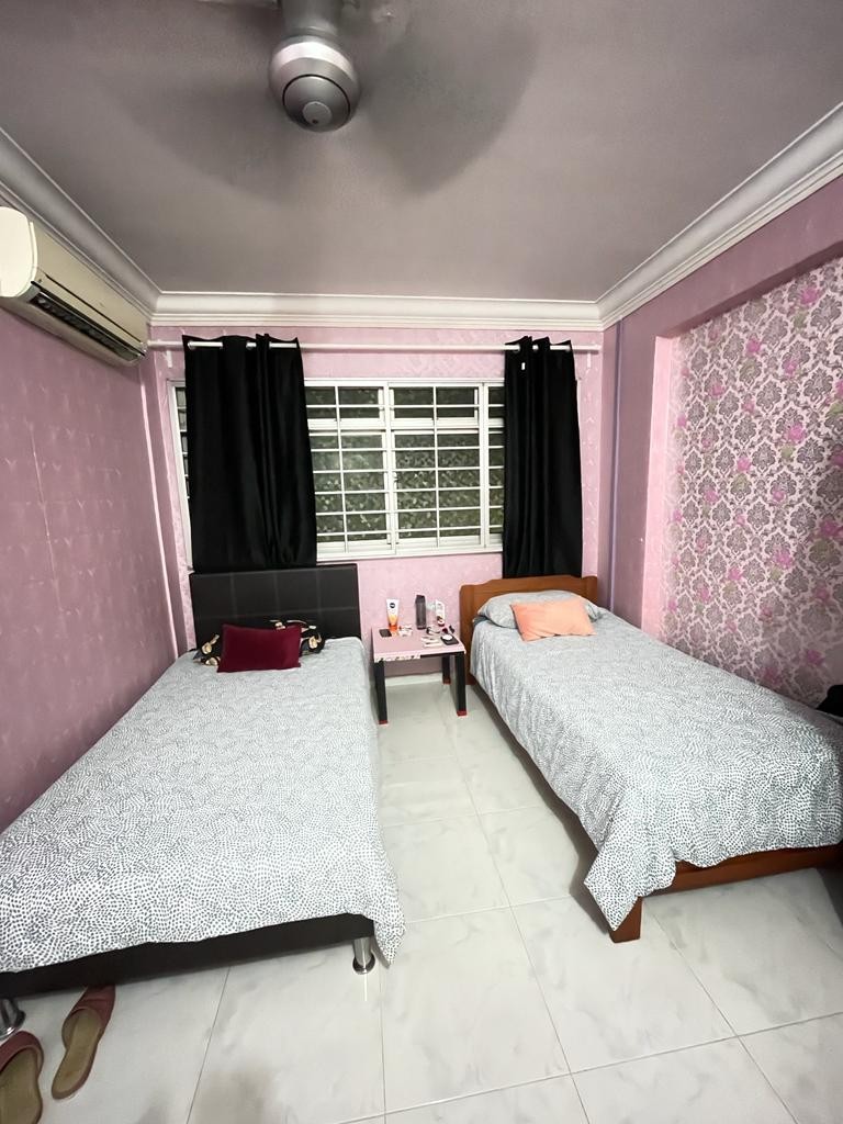 (Category: ) located in . Submitted by aydasuet_87 (Listing ID 1125668397, Image 1). Description: .