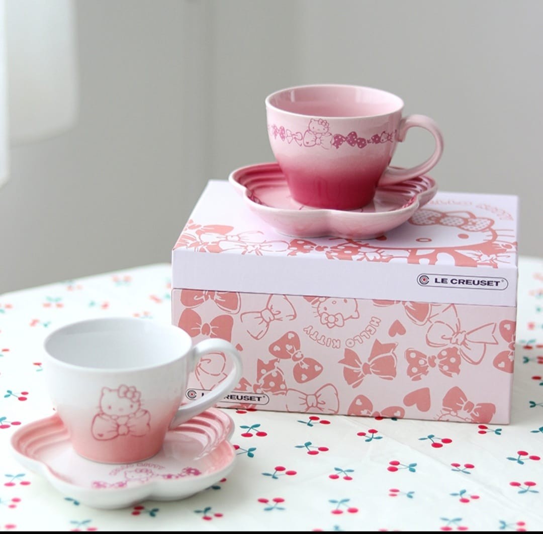 Le Creuset HELLO KITTY Collection Plate set | Malaysia