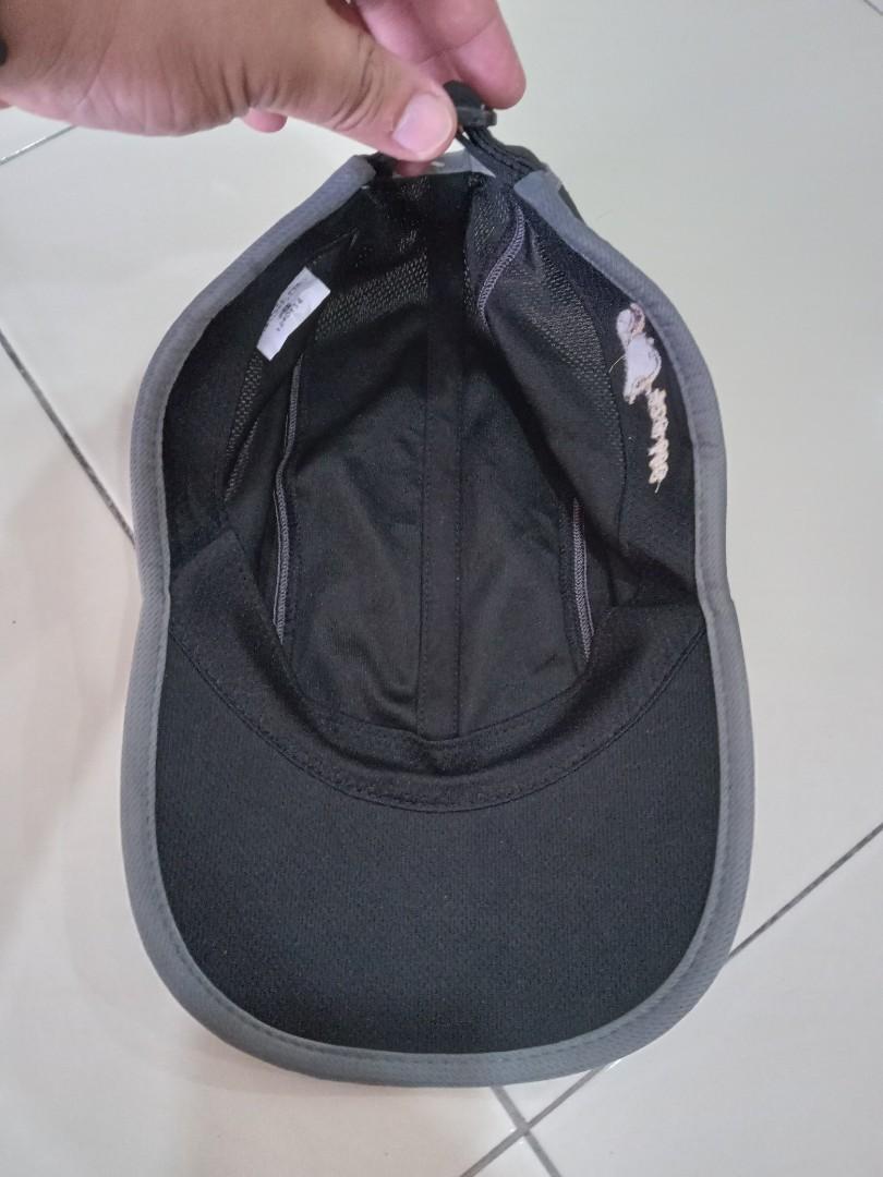 asics running cap black