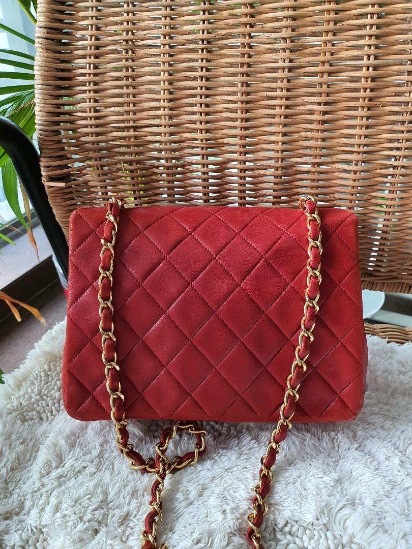Red chanel bag top
