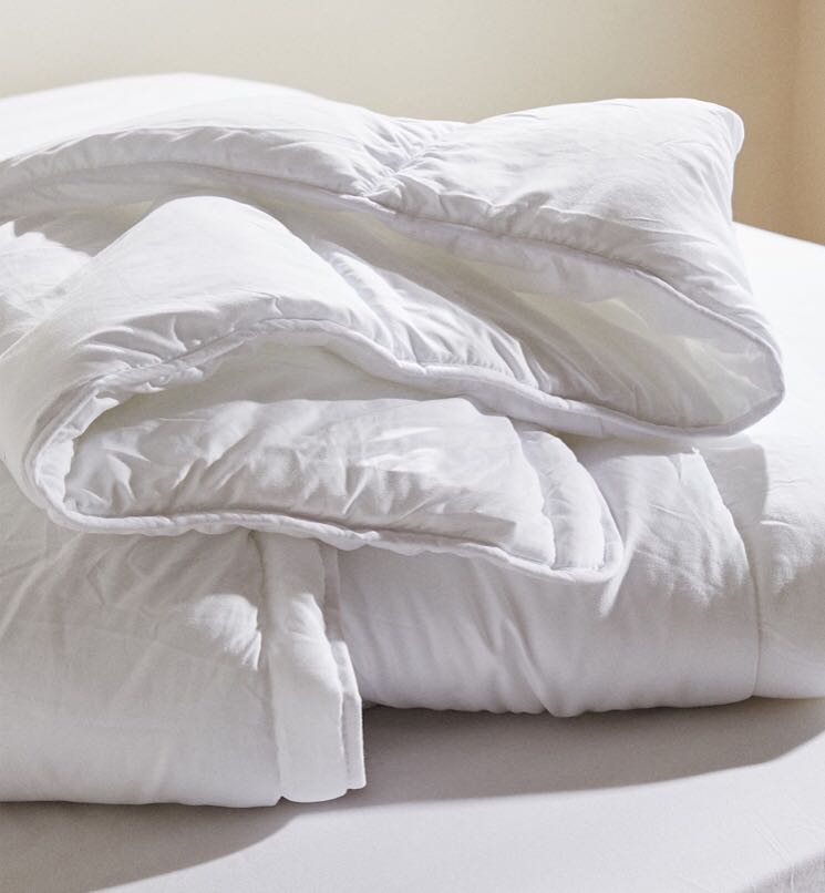 Bed cover zara home original, Perabotan Rumah di Carousell