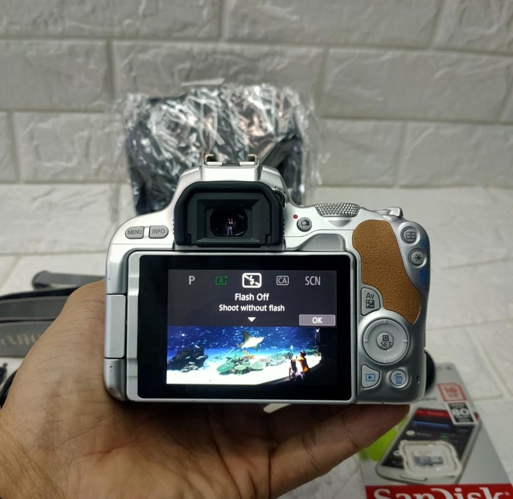 Canon 200D 24mp 60fps Flip Wifi Dslr camera, Photography, Cameras on