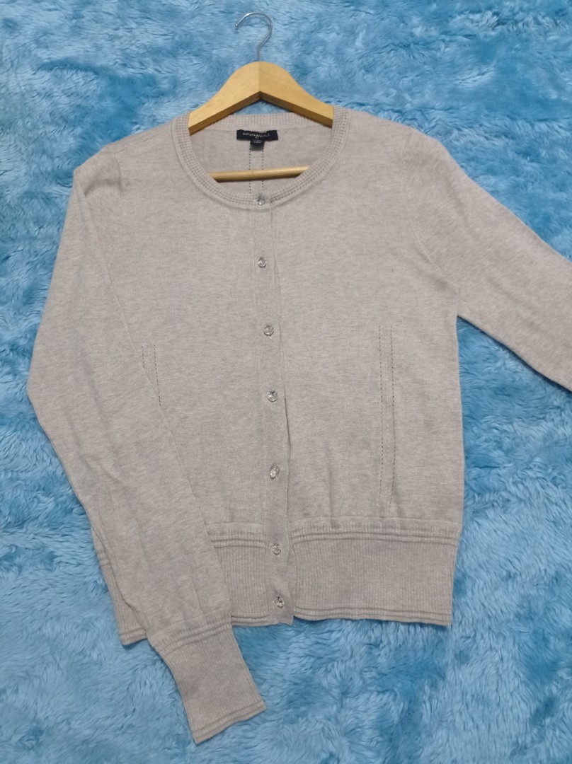 Cardigan banana republic, Fesyen Wanita 