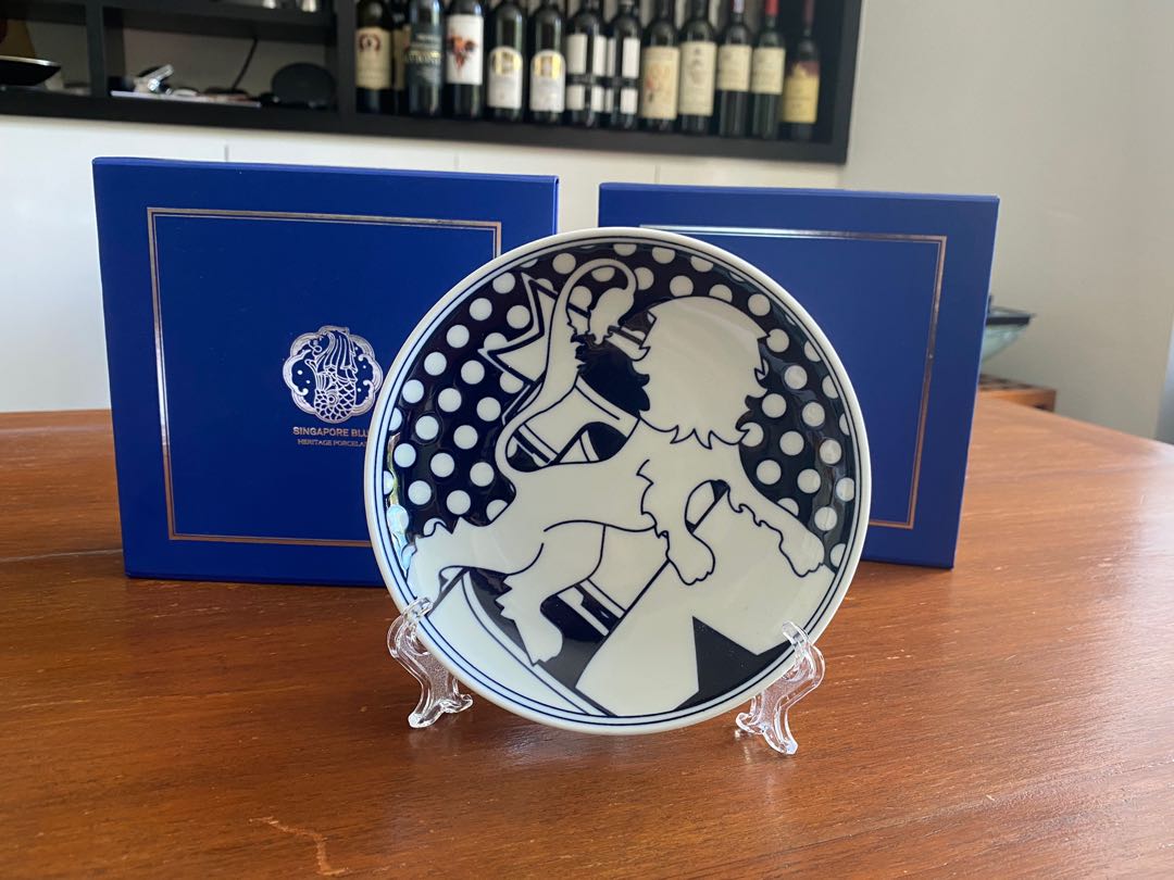 Collectors plates, Furniture & Home Living, Home Decor, Vases