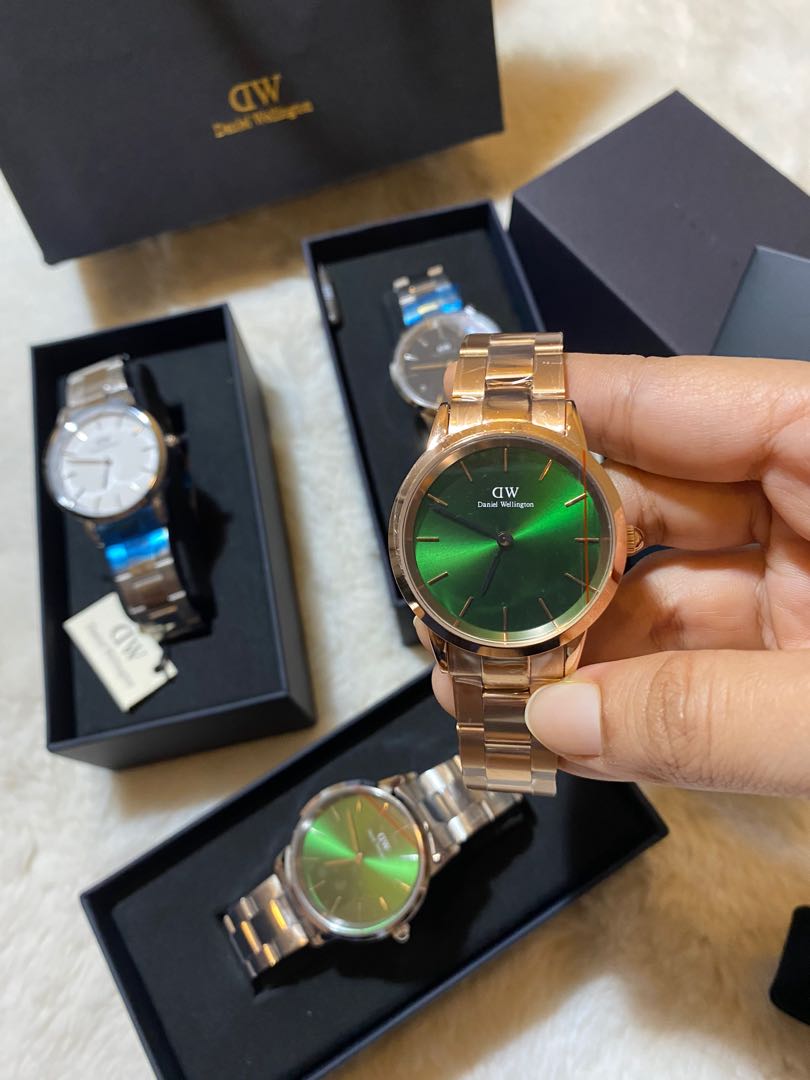 DW Iconic Link Emerald, Luxury, Watches on Carousell