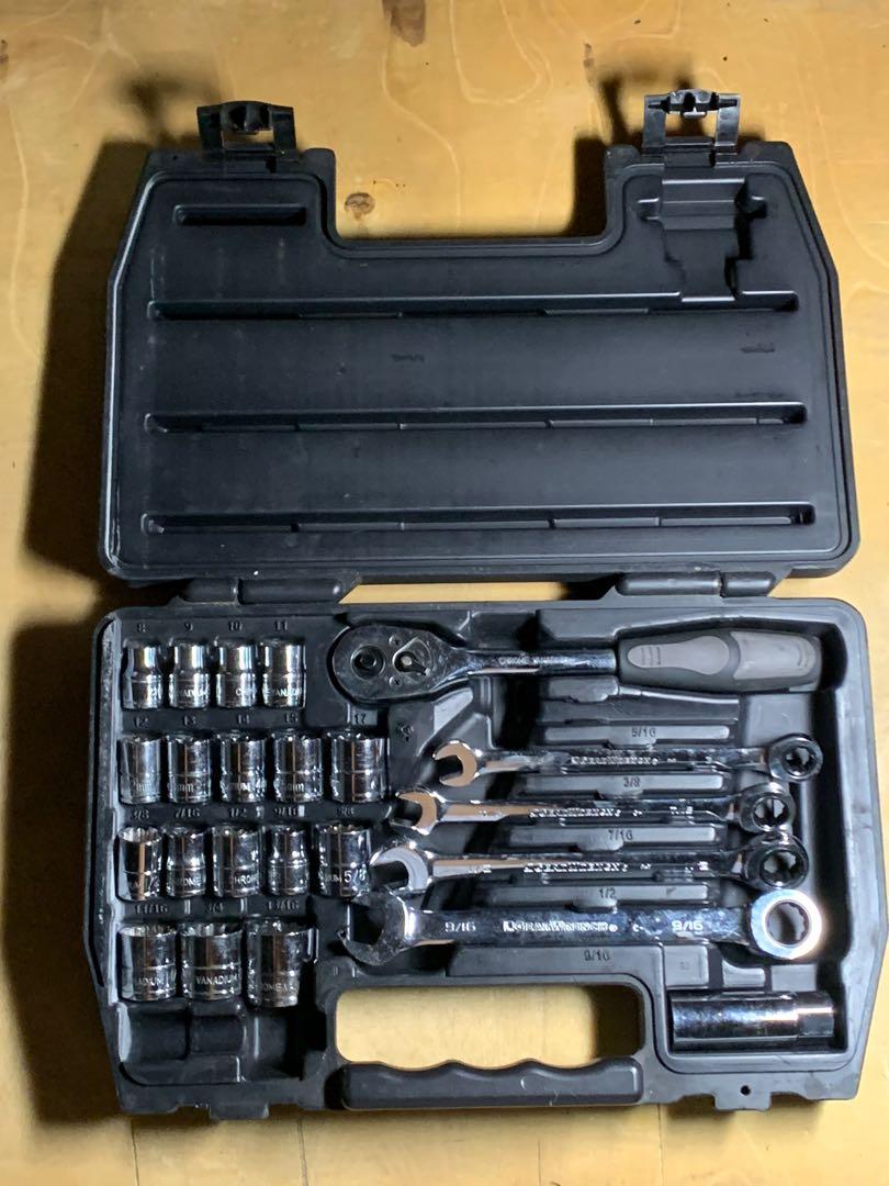 Gear Wrench tool box, Furniture & Home Living, Home Improvement